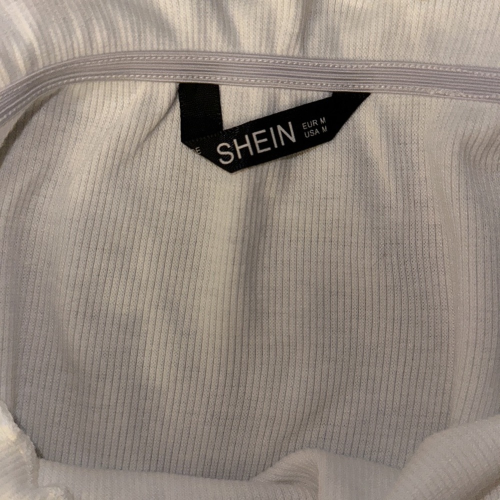SHEIN Ruffled Crop Top - Picture 3 of 3